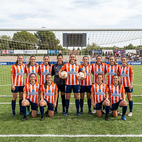 Equipo de fútbol femenino como ejemplo de que Abafusa apuesta por el deporte.